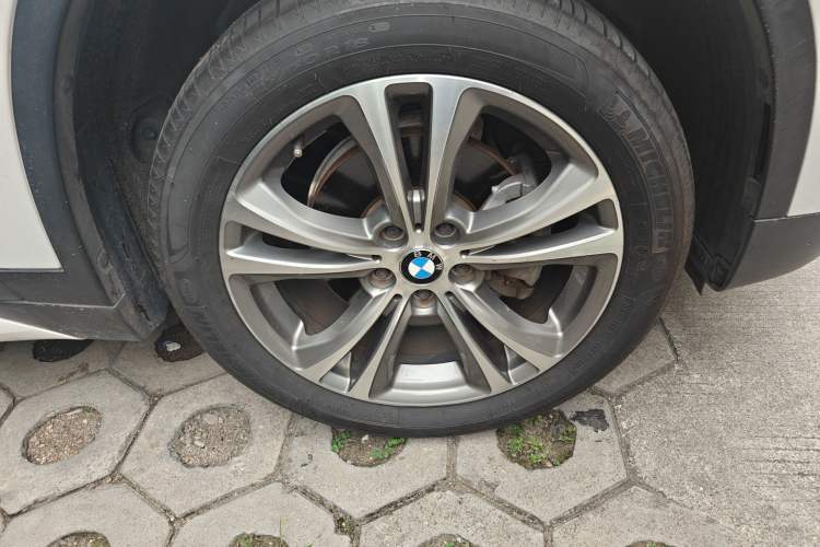 Used BMW X1 2018 sDrive18Li Luxury Model Right Front Wheel Hub