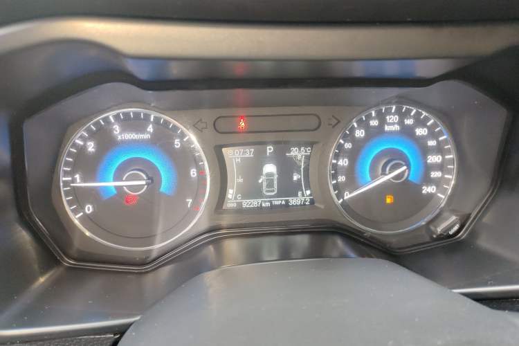 Used Dongfeng Fengon 580 2017 Revised Version 1.5T CVT Luxury Edition Instrument Cluster