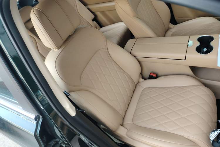 Used Landian E5 PLUS 2026 Model 165km Long-Range First-Adoption Version Ultra 7-seater