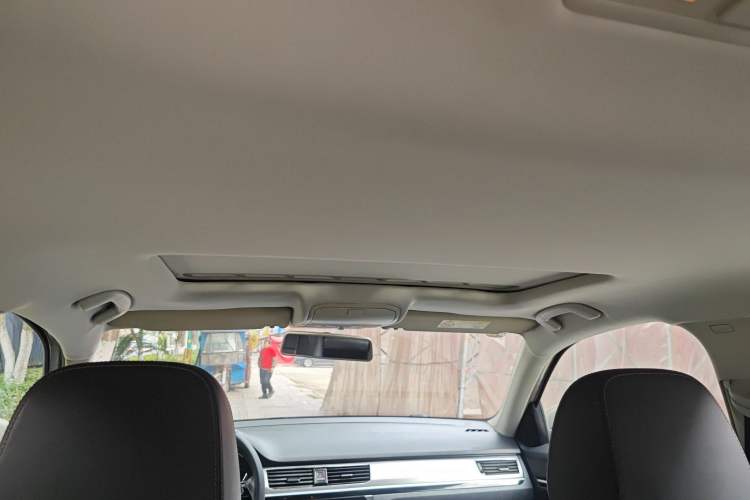 Used Volkswagen Bora 2017 1.6L Automatic Comfort Model Headliner