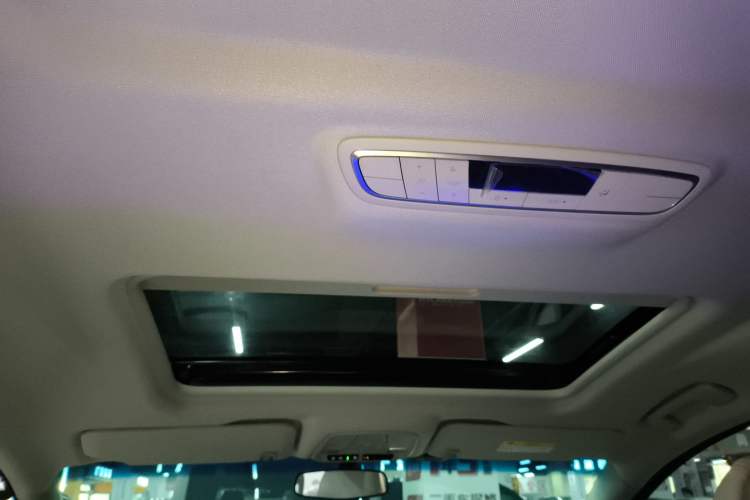 Used Buick GL8 2023 ES Lu Zun Comfort Model
