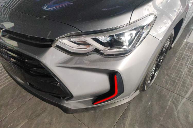 Used Chevrolet Orlando 2020 Light Hybrid Redline 530T Automatic Enjoyment Edition (5+2 Models) Left Front Headlight