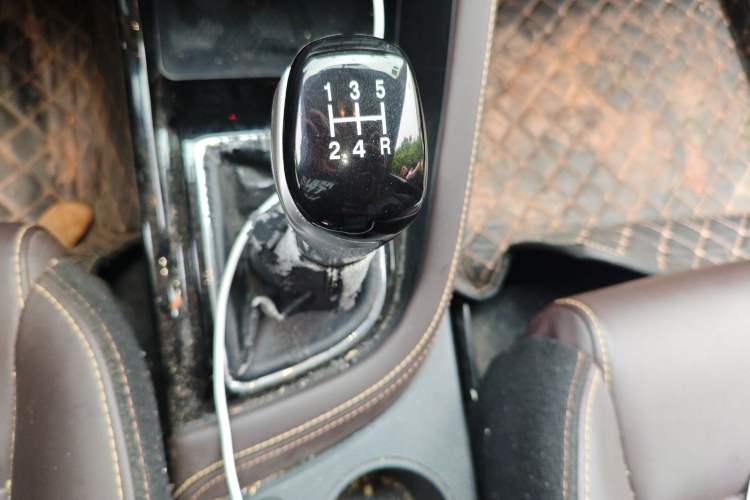 Used CHANGAN Eado DT 2019 1.6L Manual Enjoyment Model China VI Standard Gear Lever