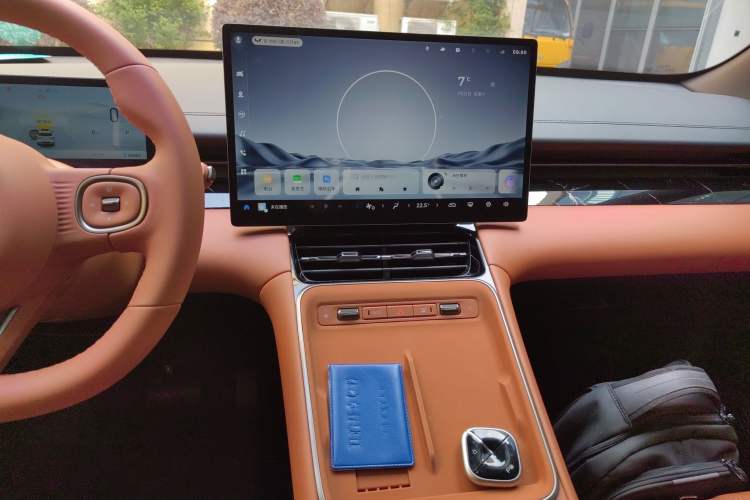 Used Wuling Xingguang S 2025 Model 510 km Flagship Version Audio And AC Panel