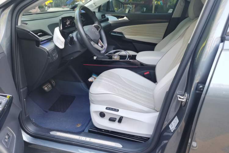 Used Volkswagen ID.6 X 2023 Ultra-Intelligent Long-Range Version
