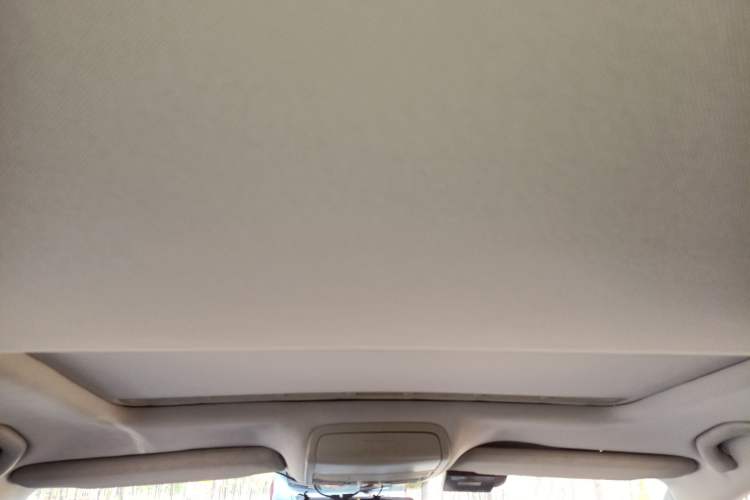 Used Volkswagen Sagitar 2012 1.6L Manual Comfort Model Headliner