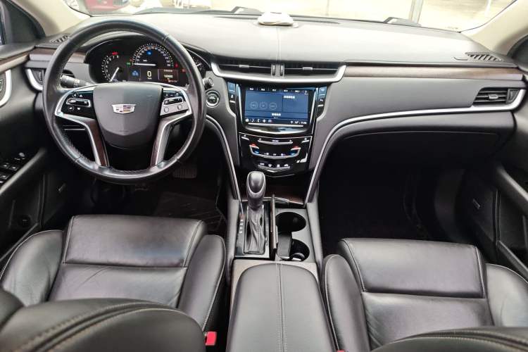 Used Cadillac XTS 2018 28T Elite Edition Center Console