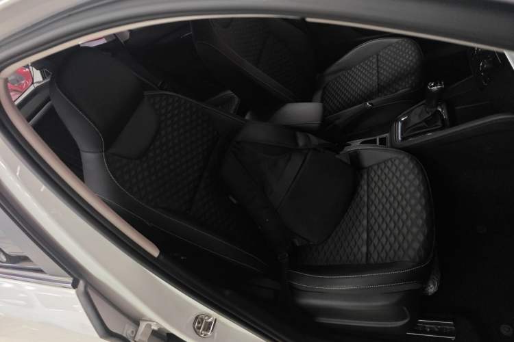 Used Skoda Kamiq 2020 1.5L Automatic Comfort Edition
