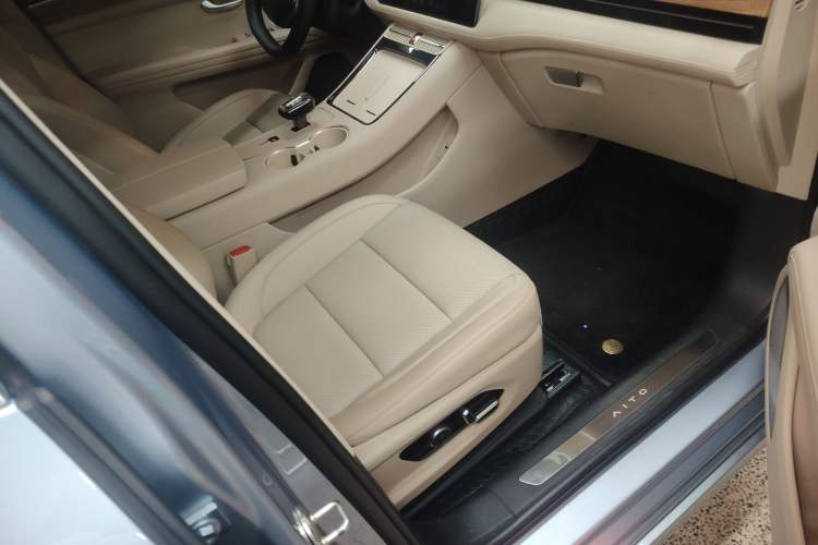 Used Hima AITO M5 2022 Pure Electric Rear-Drive Standard Edition Right Front Seat