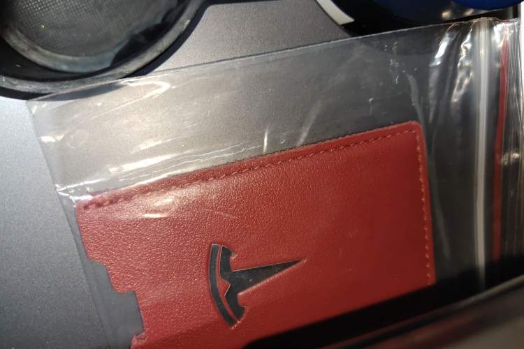 Used Tesla Model Y 2021 Standard Range Rear-Wheel Drive Version Vehicle Key