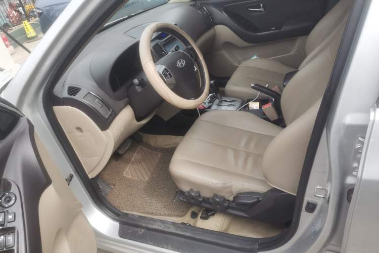 Used Hyundai Celesta 2011 1.6L Automatic Luxury Version