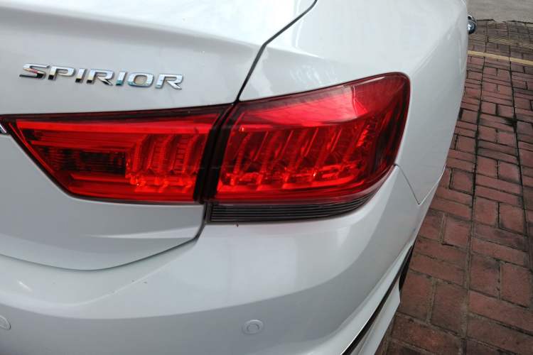 Used Honda Spirior 2017 2.4L Luxury Edition Exterior 6