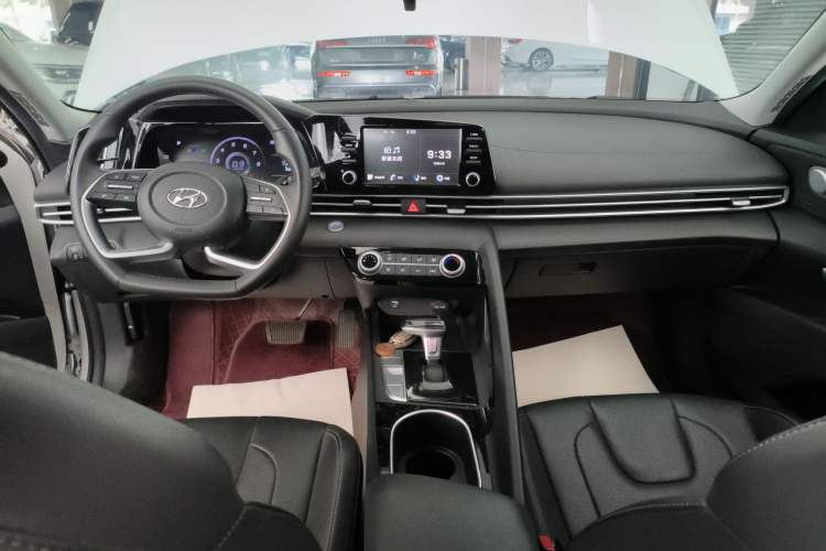 Used Hyundai Elantra 2022 1.5L CVT GLX Elite Edition Audio And AC Panel