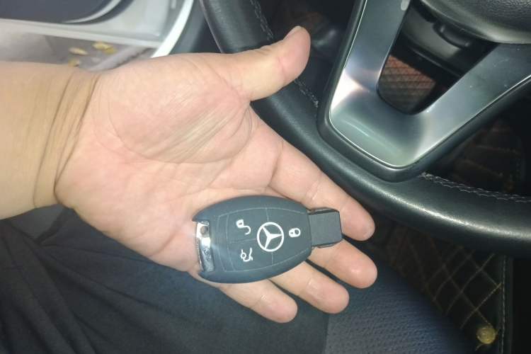 Used Mercedes-Benz C-Class 2017 Facelift C 200 L Sport Edition