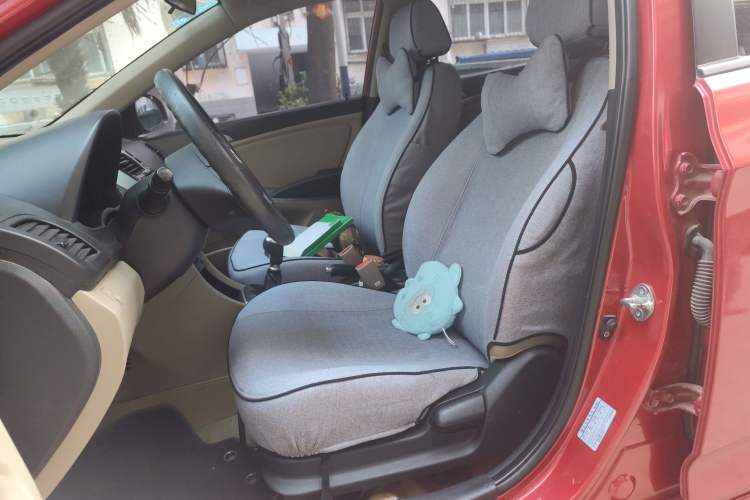 Used Hyundai Verna (older generation) 2014 1.4L Manual Smart GLS Trim
