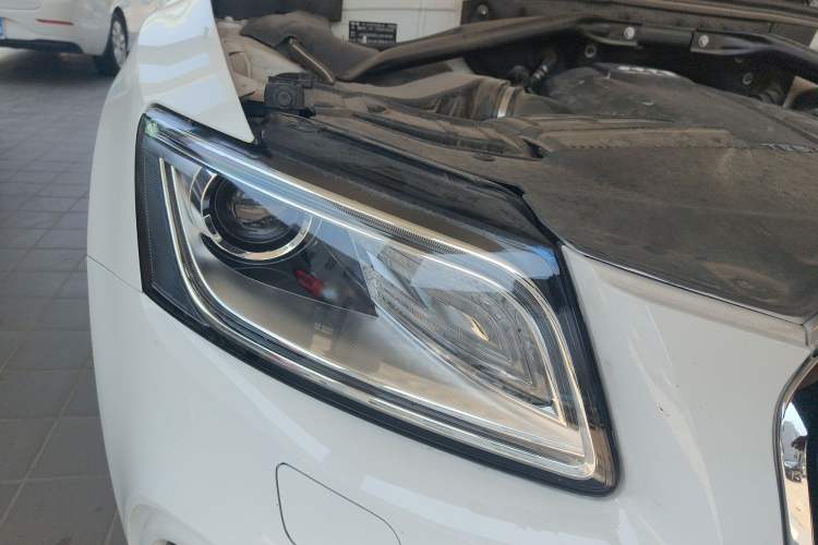 Used Audi Q5 2018 Collector's Edition 40 TFSI Technology Model
