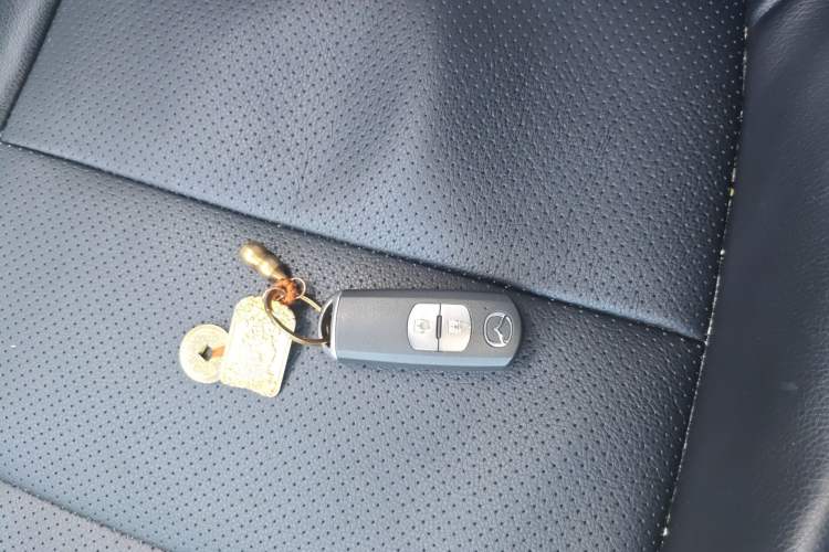 Used Mazda CX-5 2015 2.0L Automatic Two-Wheel Drive Urban Version