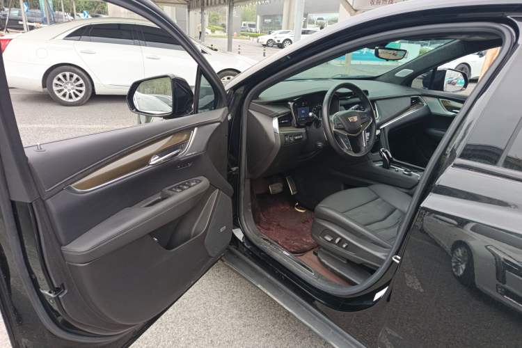 Used Cadillac XT5 2022 2.0T Four-Wheel Drive Platinum Edition