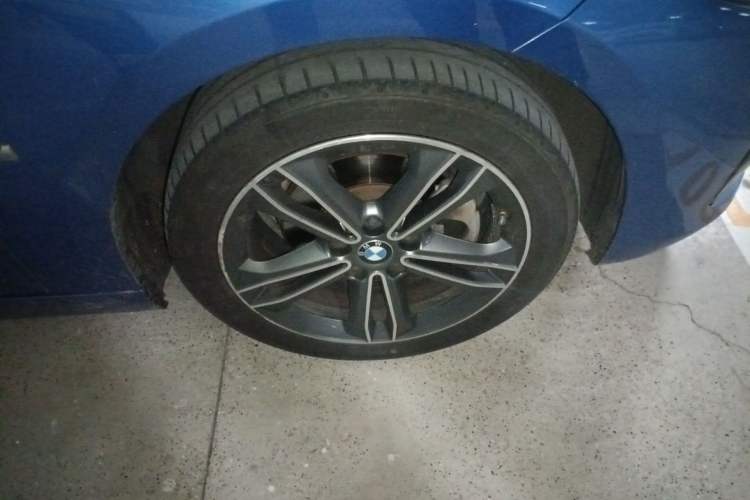 Used BMW 1 Series 2018 118i Sport Edition Right Front Wheel Hub