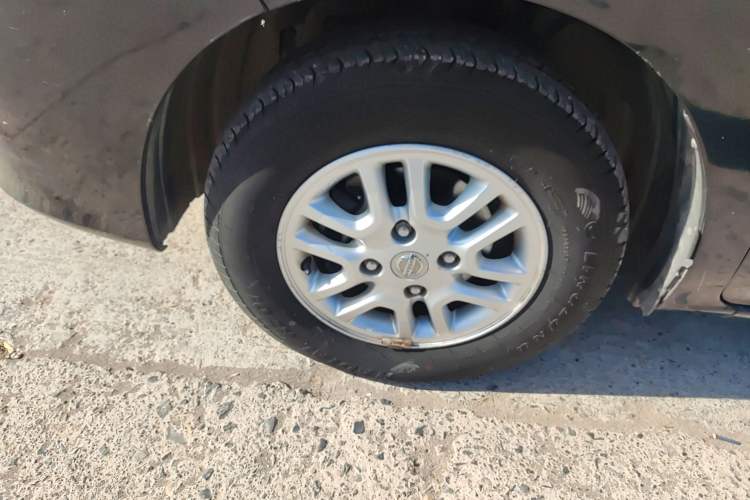 Used Nissan NV200 2014 1.6L Manual Luxury Model China IV Standard