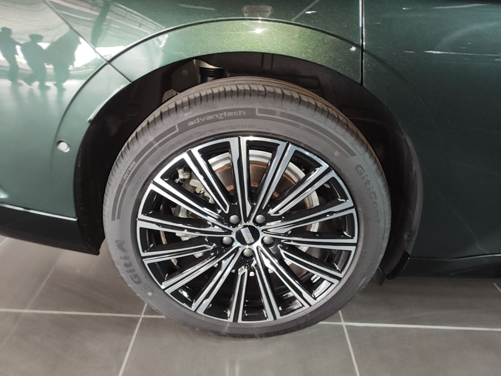Geely Galaxy 8 2026 Model 225km EM-i Long-Range Galaxy Edition — снимка 11