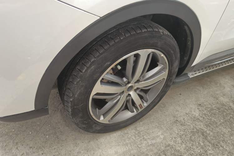 Used Haval H6 2017 Red Label 2.0T Automatic Two-Wheel Drive ZhiShang Model