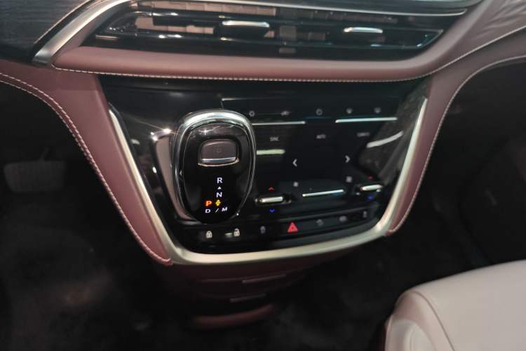 Used Buick GL8 2022 Avenir Aivia Six-Seat Deluxe Edition