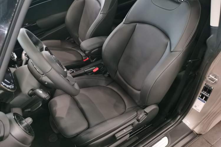 Used MINI MINI 2023 Updated 1.5T COOPER Artist