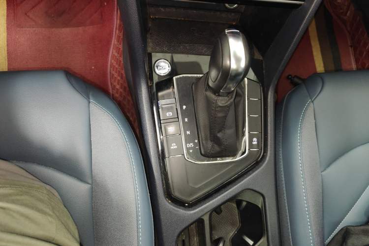 Used Volkswagen Tharu 2023 300TSI Two-Wheel-Drive Full Moon Edition