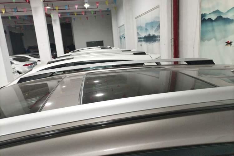 Used Toyota RAV4 2015 2.5L Automatic 4x4 Luxury Edition
