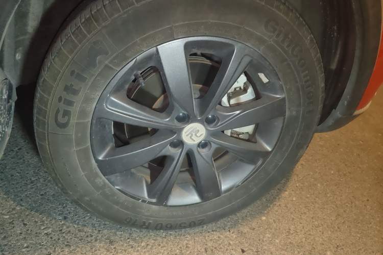 Used BYD Yuan New Energy 2018 EV360 Smart Connect Cool Edition
