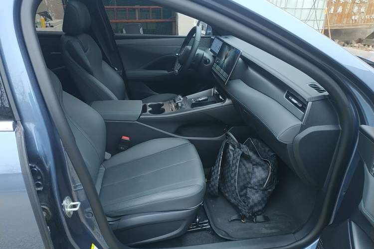 Used BYD Qin PLUS 2025 DM-i Smart Drive 120KM Superior Model