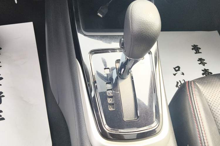 Used Nissan Tiida 2016 1.6L CVT Cool Dynamic Edition
