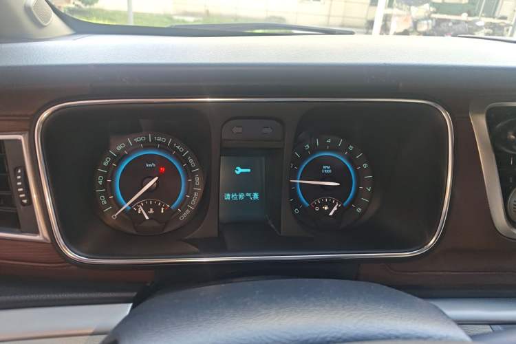 Used Buick GL8 2014 2.4L CT Luxury Business Comfort Edition
