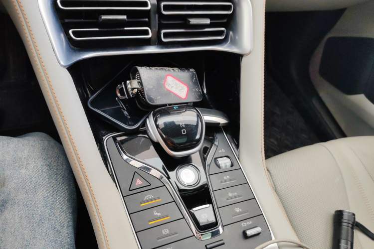 Used BYD Song PLUS New Energy 2021 DM-i 110KM Flagship PLUS Gear Lever