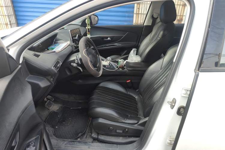 Used Peugeot 4008 2017 350THP Elite Edition Left Front Seat