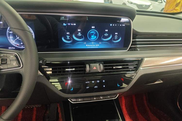 Used Hongqi HS5 2022 Revised Version 2.0T Smart Connect Flagship Edition Audio And AC Panel