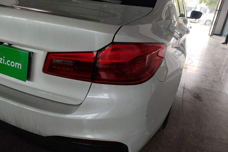 Used BMW 5 Series 2019 530Li Leading Model M Sport Package
