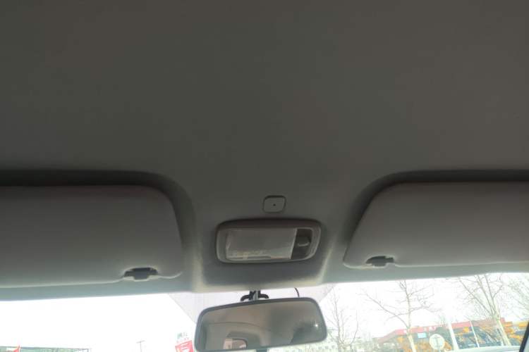 Used Chery QQ Ice Cream 2022 170km Sundae Phosphate Lithium-Ion