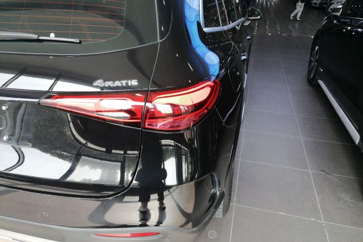 Used Mercedes-Benz GLC 2023 GLC 300 L 4MATIC Dynamic 7-Seater
