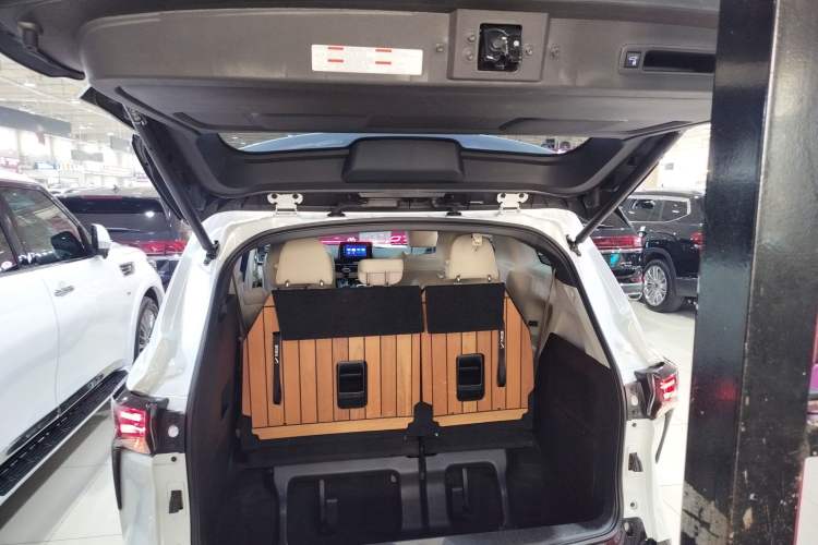 Used Toyota SIENNA 2021 2.5L Hybrid Luxury Edition