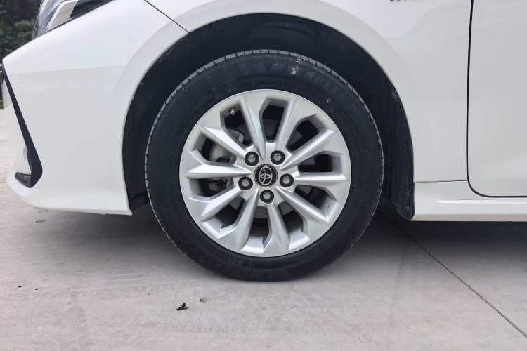 Used Toyota Corolla 2021 Dual-Motor 1.8L E-CVT Elite Edition
