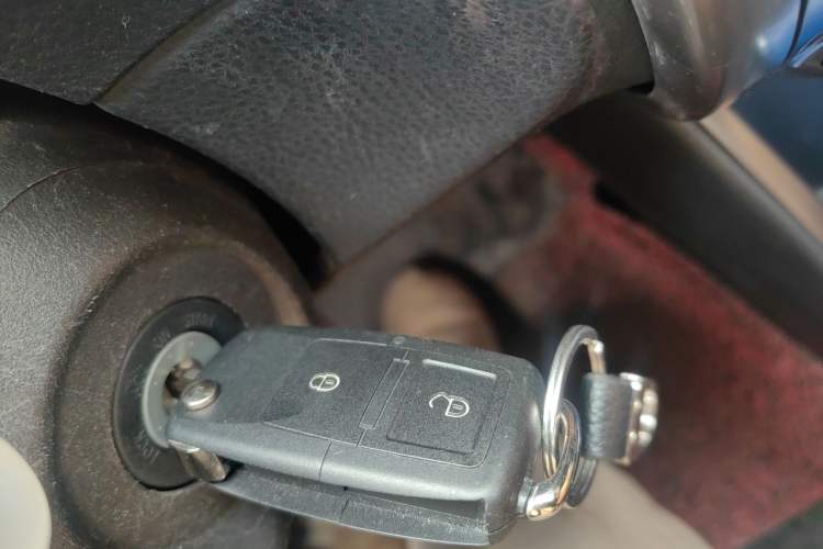 Used Toyota YARiS L Zhi Xuan 2015 1.5E Automatic Charm Edition