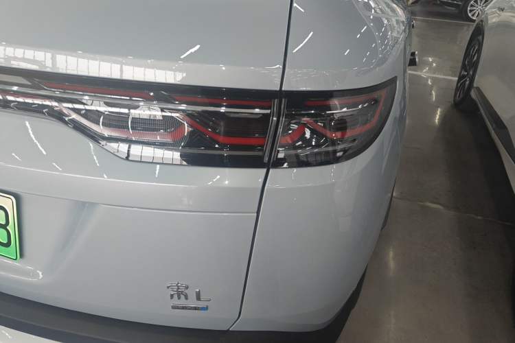 Used BYD Song L DM-i 2025 Intelligent Driving Version 160 km Beyond-Range Type