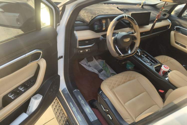 Used Geely Auto Haoyue L 2023 2.0T DCT Flagship Version
