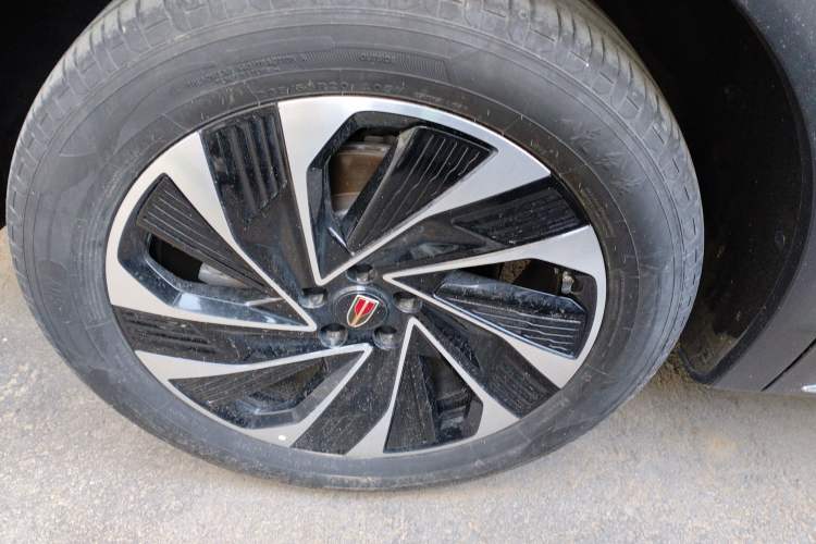 Used Hongqi HS7 PHEV 2024 2.0T PHEV Four-Wheel Drive Flagship Edition 7 Seats