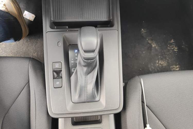 Used Toyota Corolla Cross 2026 Model 2.0L Pioneer Edition