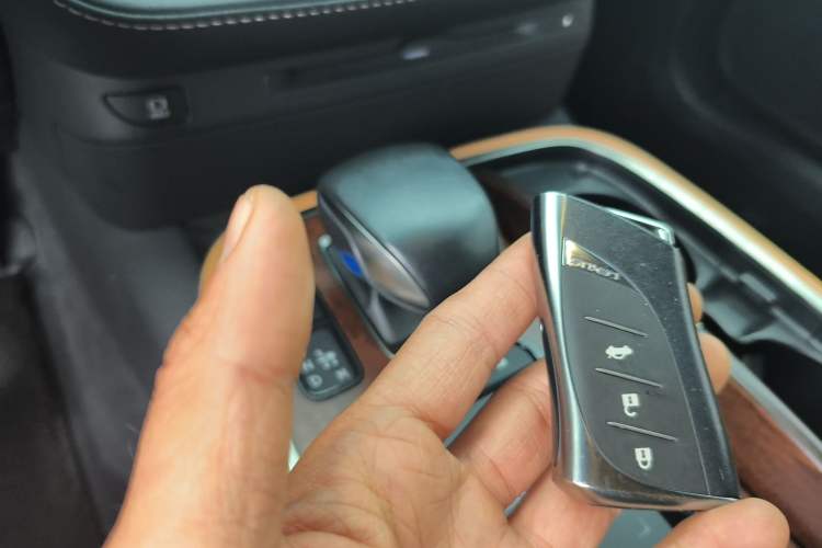 Used Lexus LS 2021 500h Excellence Edition Vehicle Key