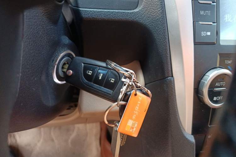 Used Toyota Camry 2013 2.0G Comfort Edition
