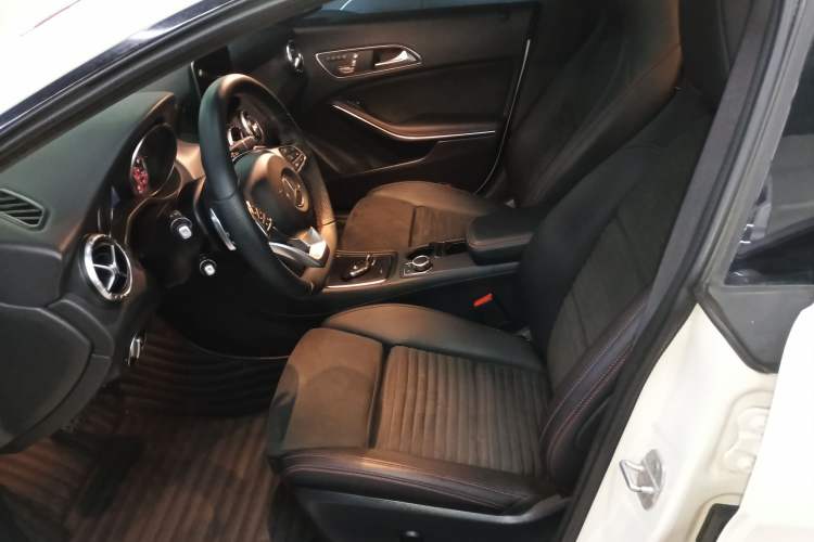 Used Mercedes-Benz CLA 2017 Refreshed CLA 220 4MATIC